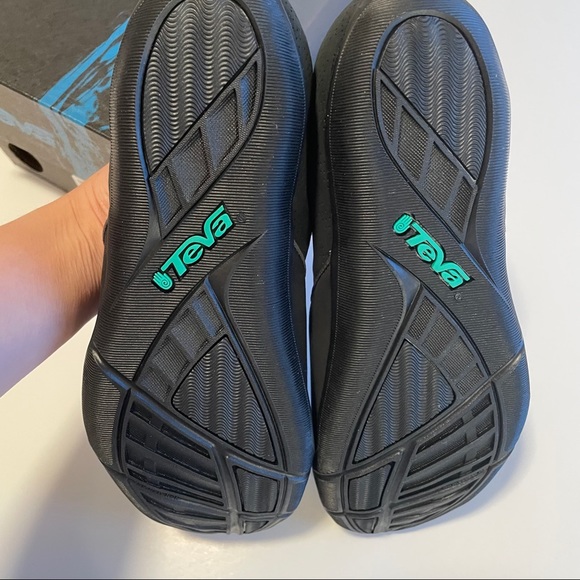 Teva Niyama Slip On Black 7.5 - Picture 4 of 6